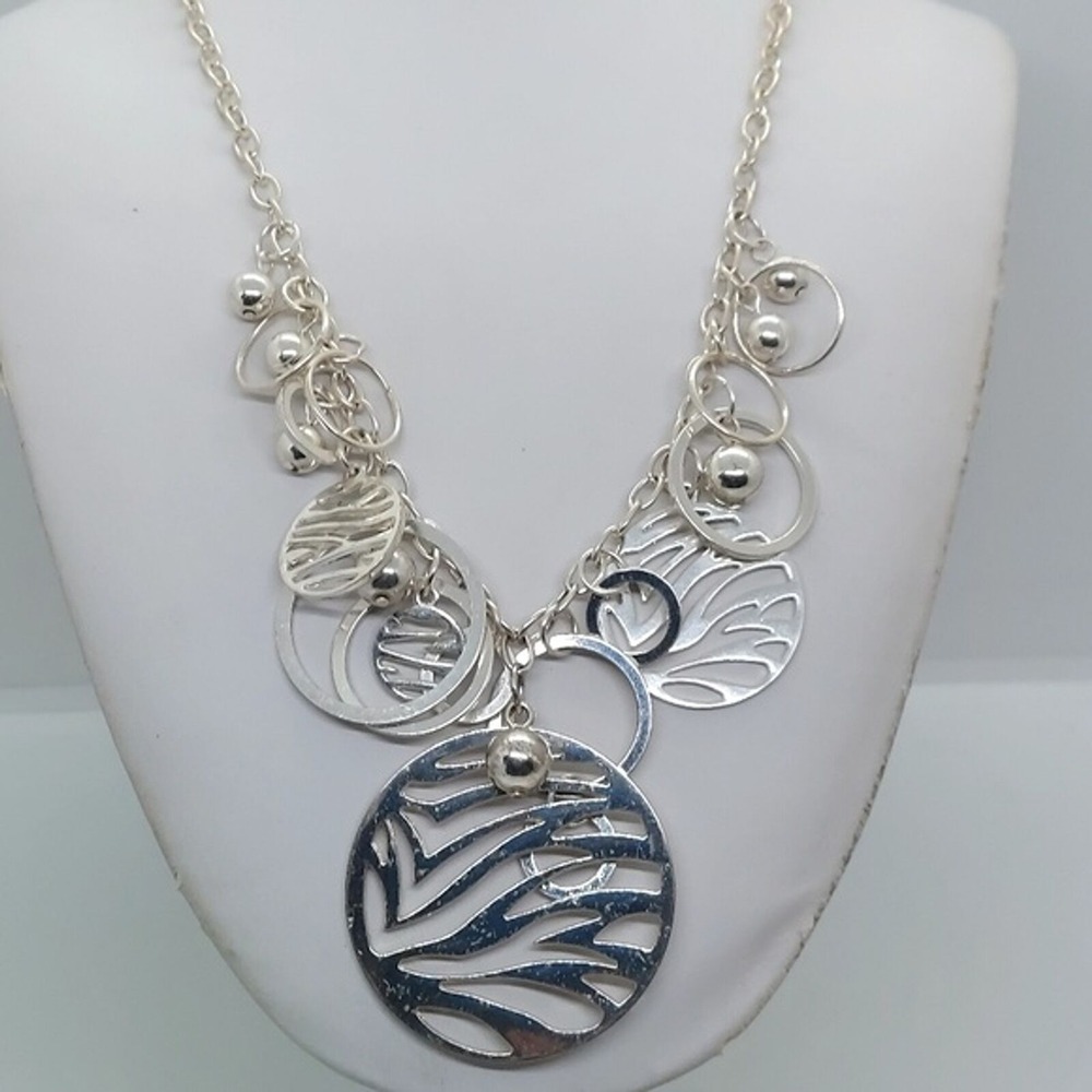 Silver‎ tone dangle necklace open work